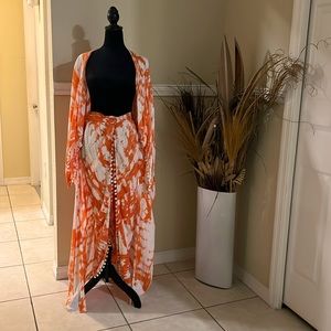 Two piece summer time fun outfit. You can dress it up how you like. Size M-L